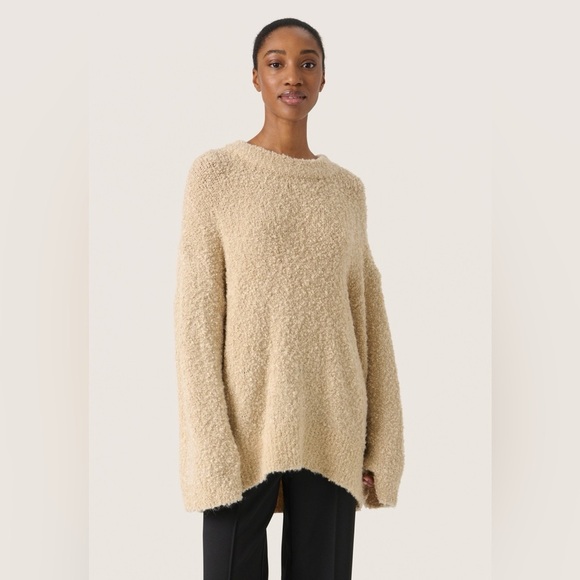 Soaked in Luxury Sweaters - SOAKED IN LUXURY Women's Tan oversized L/XL Turtleneck Sweater NWT